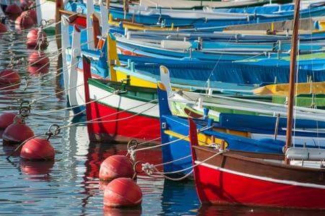 Le Reve Bleu Cassis